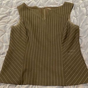 Pinstripe fitted v-neck top